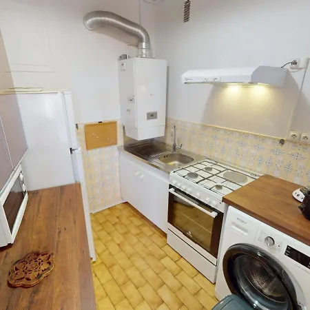 2p Calme En Centre-ville Avec Balcon, Proche Plages Et Commerces - Fr-1-196-345 Apartment Menton